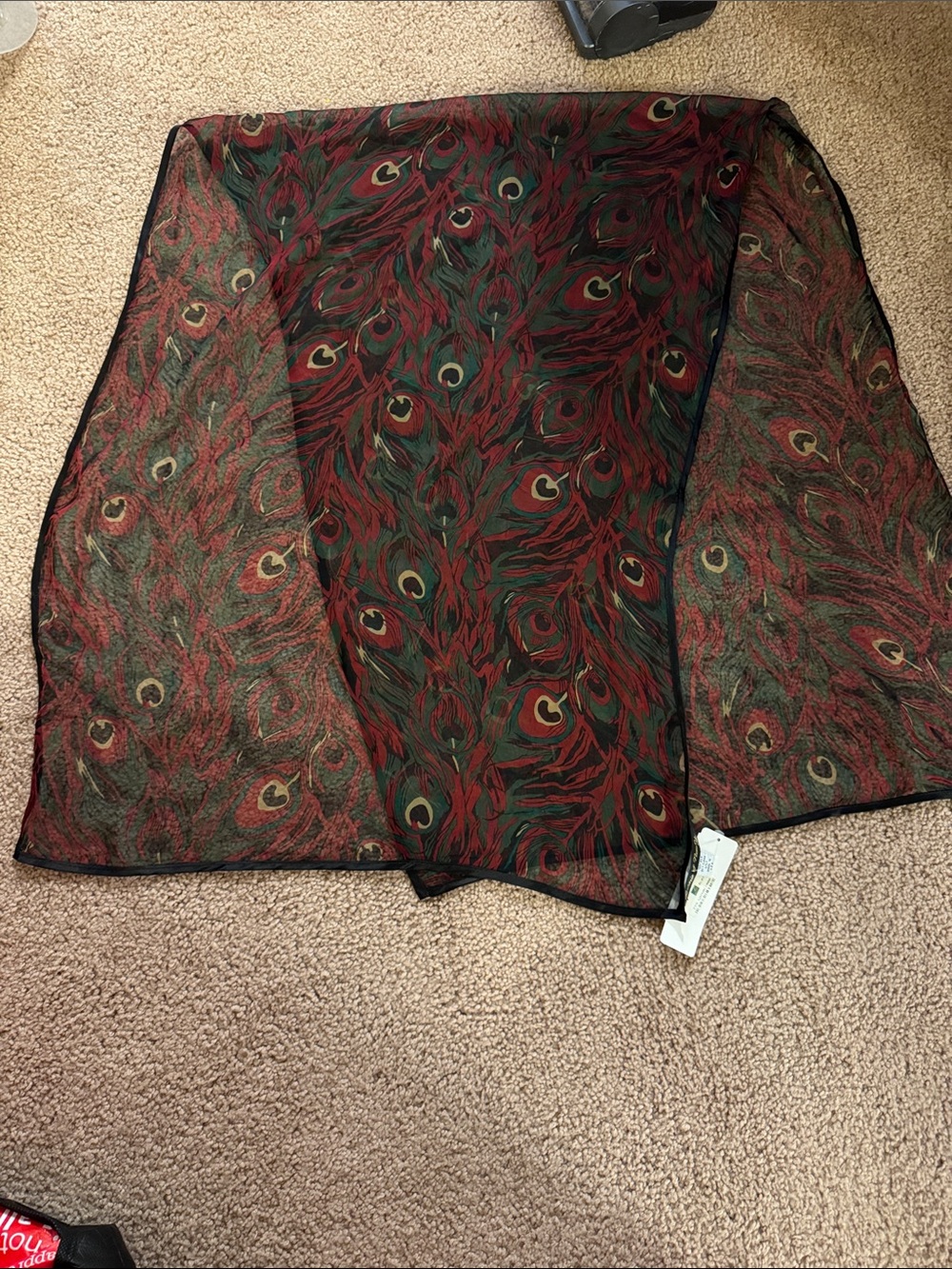 Peacock Feather Print Lightweight Scarf - Black & Red
